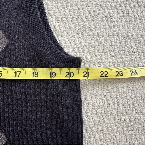 Dockers Patterned Vest - Picture 4 of 5